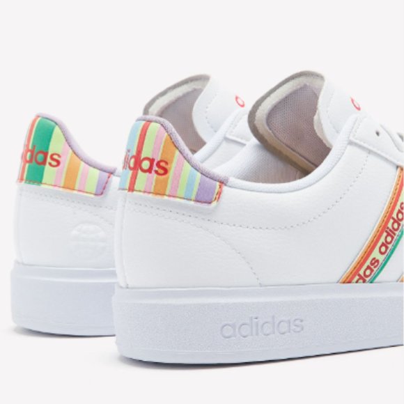 adidas Grand Court 2.0 Rainbow 🌈 sizes 7 & 9 available - Picture 2 of 3